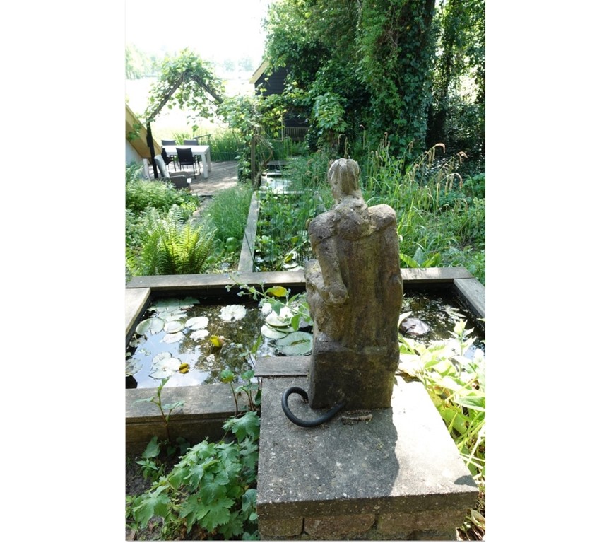 DSC00176 IN FRAME.jpg